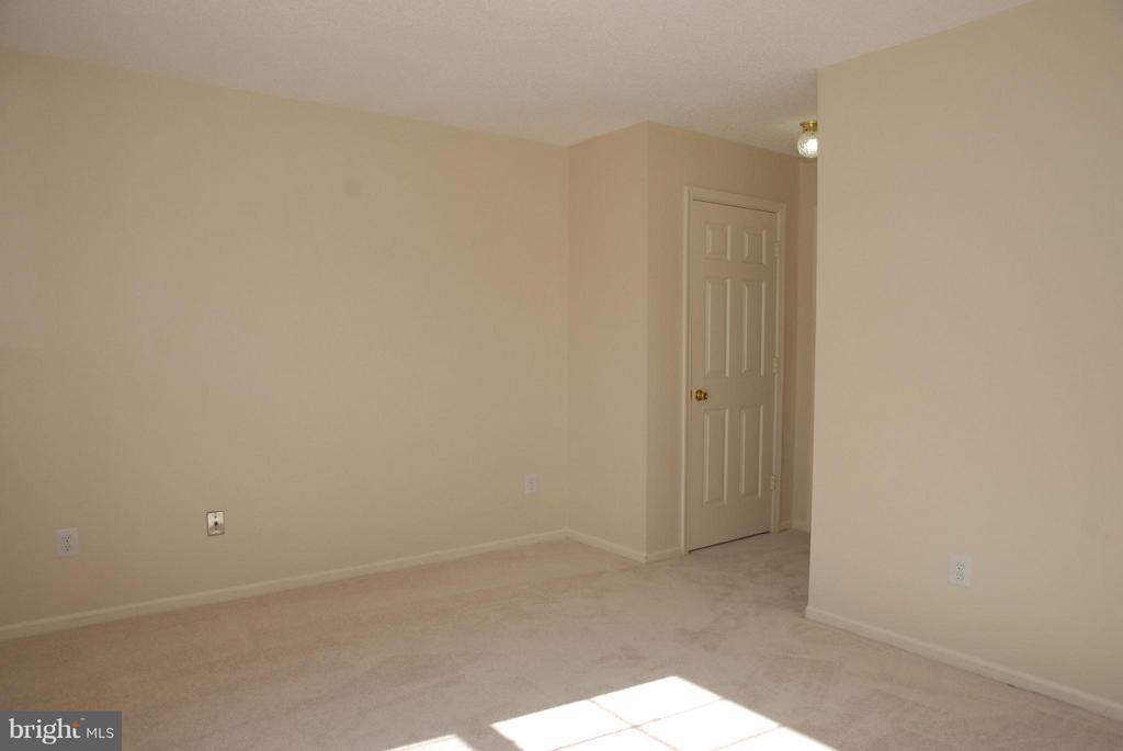 9230 NIKI PLACE 301