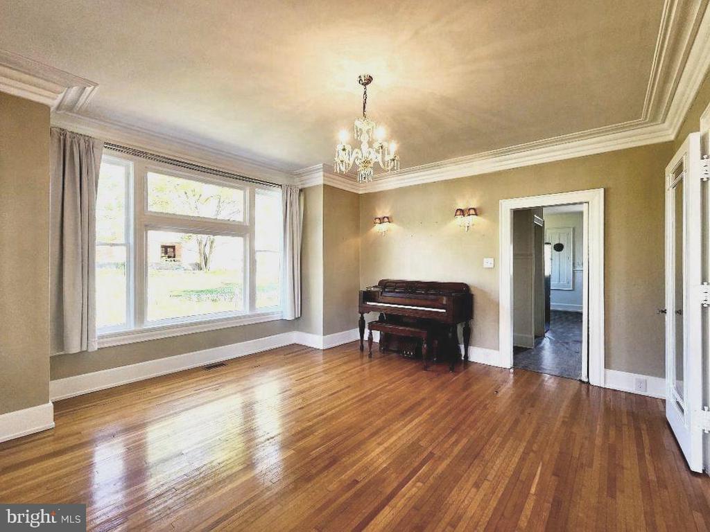 515 FOURTH STREET