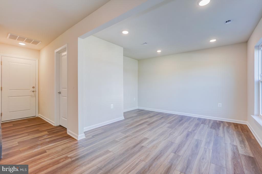 15057 JAXTON SQUARE LANE