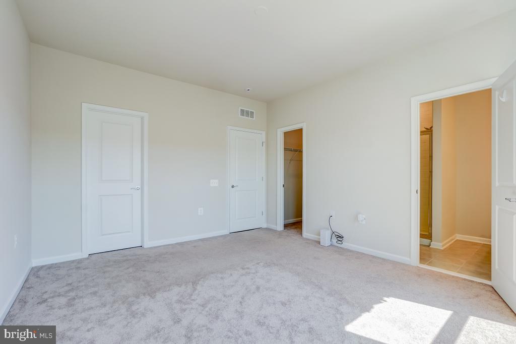 15057 JAXTON SQUARE LANE