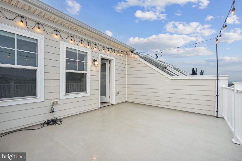 1494 MEADOWLARK GLEN ROAD