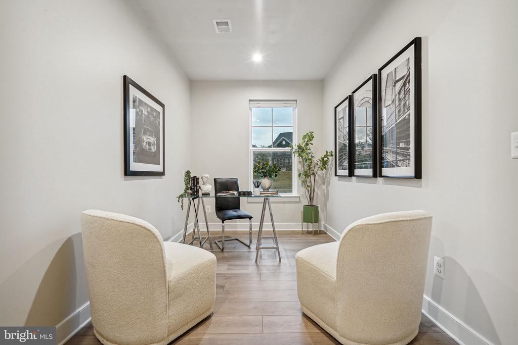 1494 MEADOWLARK GLEN ROAD