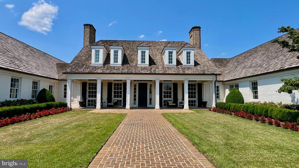 1494 MEADOWLARK GLEN ROAD