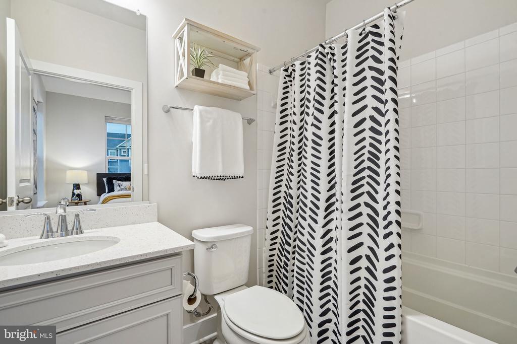 1494 MEADOWLARK GLEN ROAD