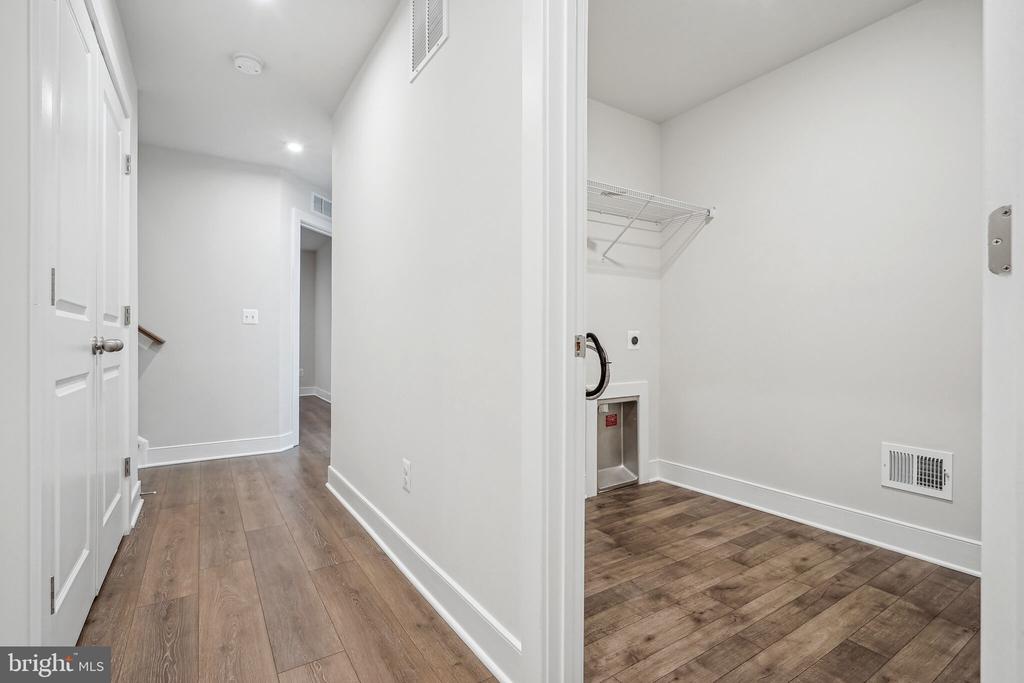 1494 MEADOWLARK GLEN ROAD