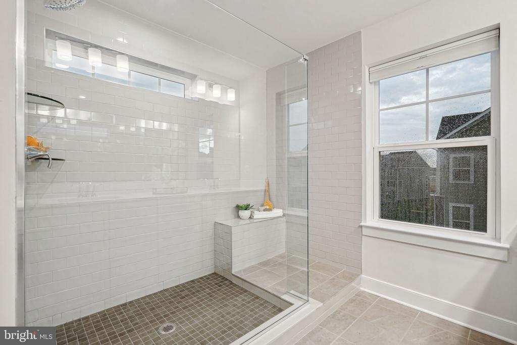 1494 MEADOWLARK GLEN ROAD