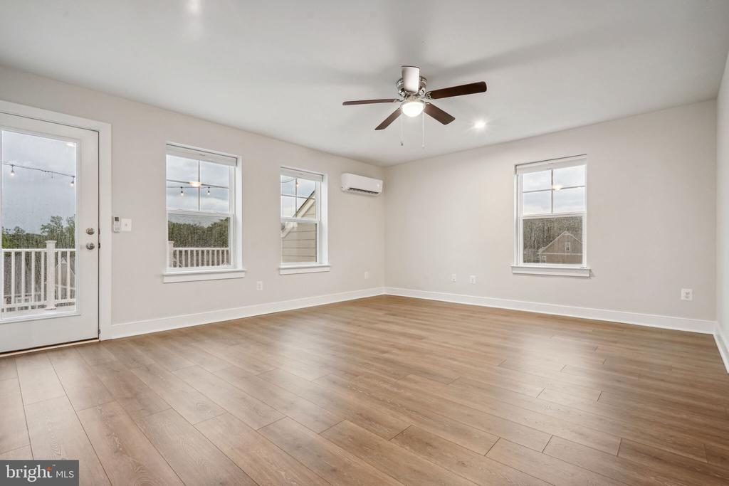 1494 MEADOWLARK GLEN ROAD