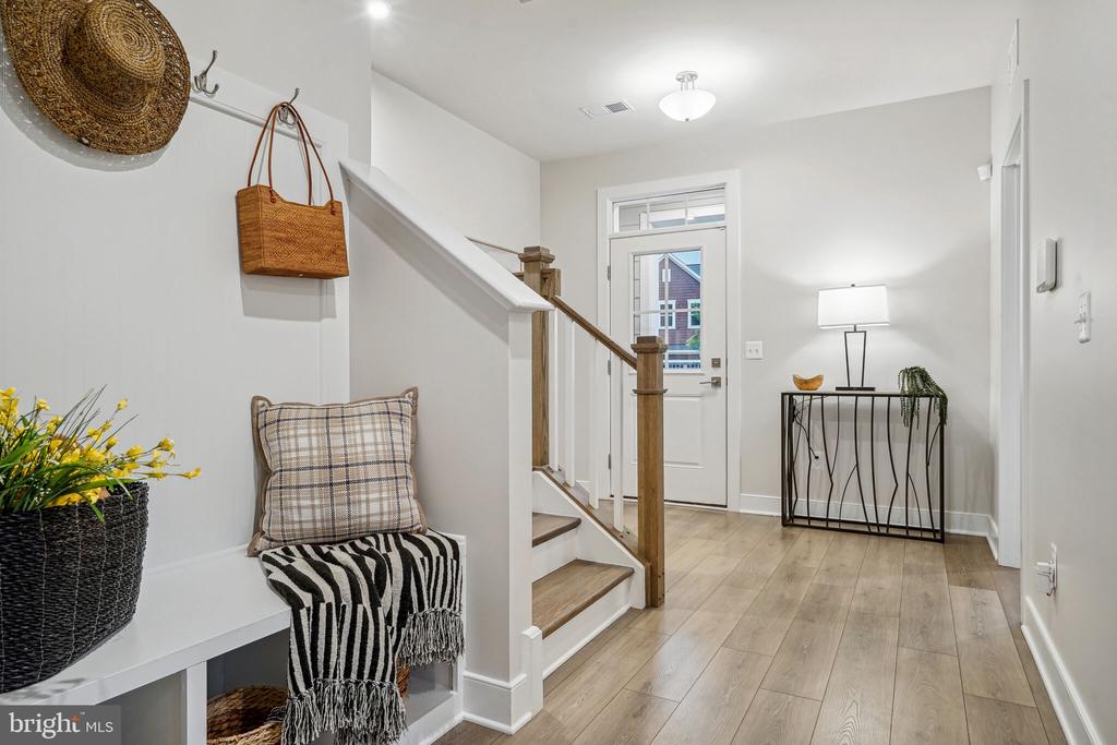 1494 MEADOWLARK GLEN ROAD