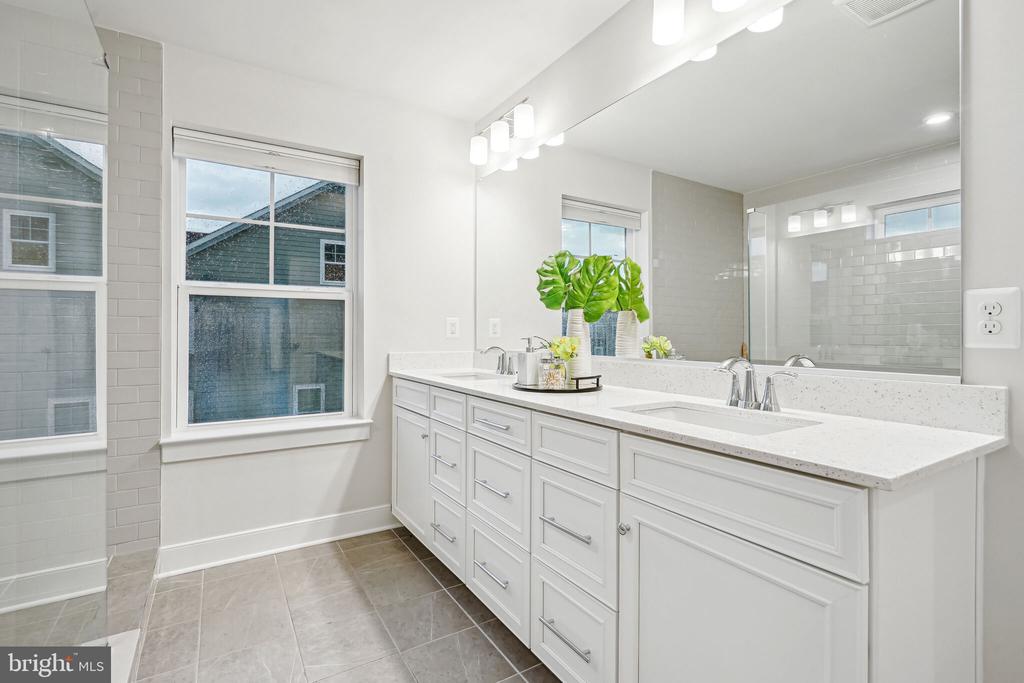 1494 MEADOWLARK GLEN ROAD