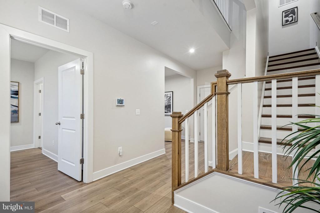 1494 MEADOWLARK GLEN ROAD