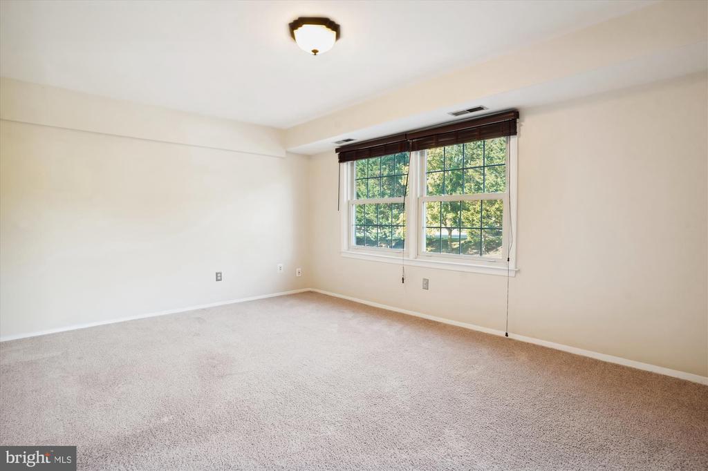 12703 GORDON BOULEVARD 21