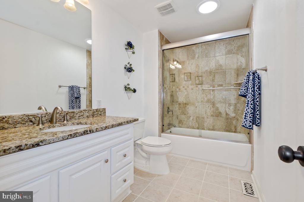 13081 SAINT ANDREWS COURT