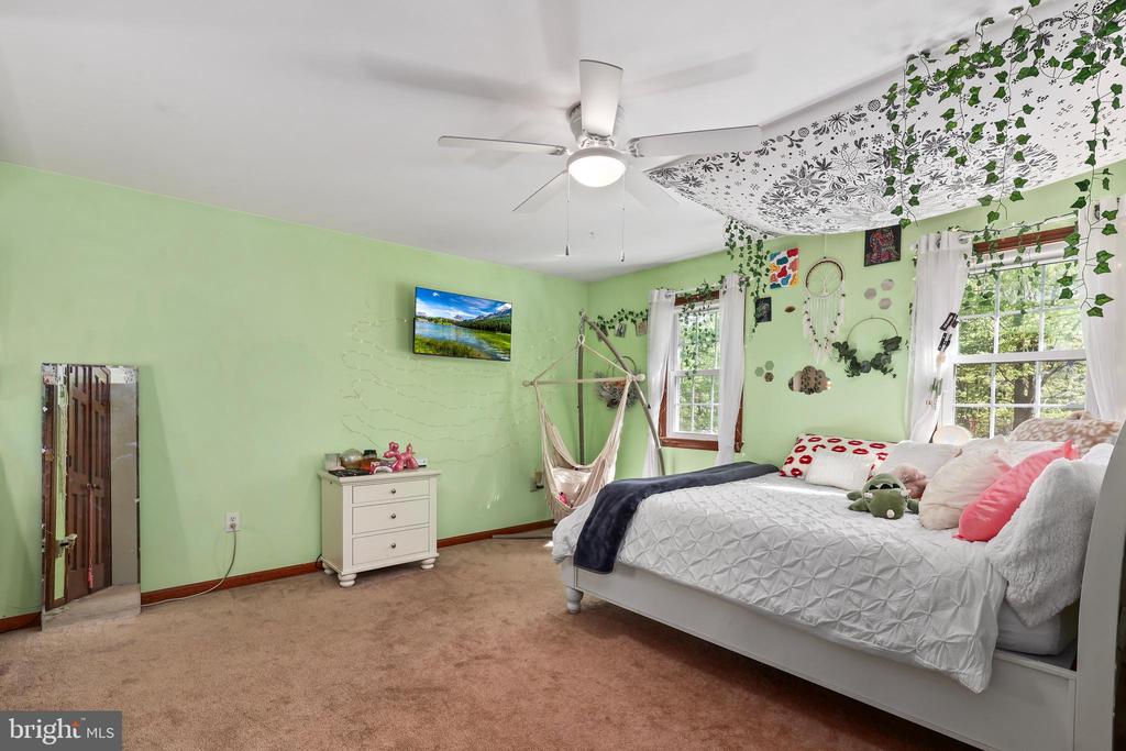 12782 LOST CREEK COURT