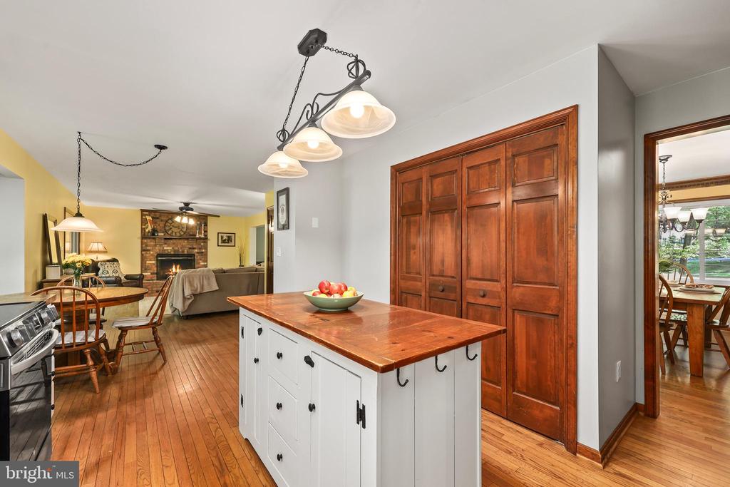 12782 LOST CREEK COURT
