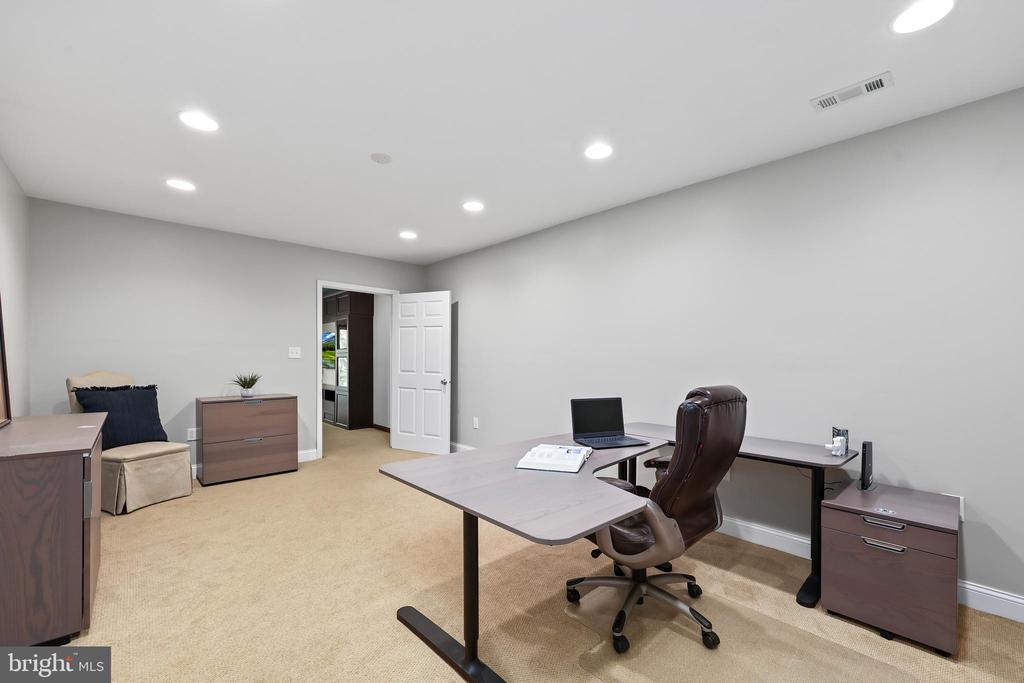 12782 LOST CREEK COURT