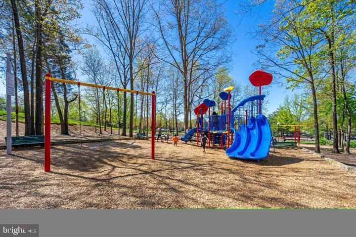8068 STONEWALL BRIGADE COURT 101