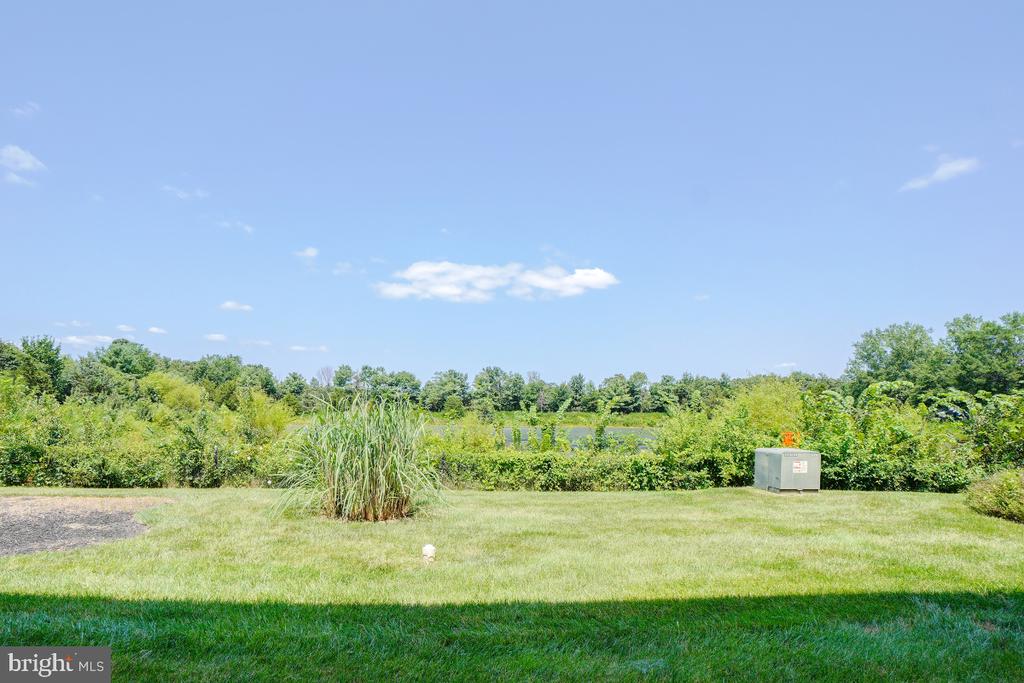 8068 STONEWALL BRIGADE COURT 101