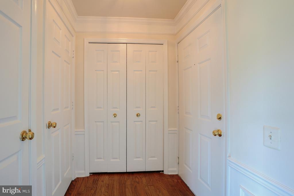 8068 STONEWALL BRIGADE COURT 101