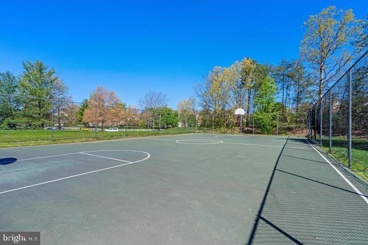 8068 STONEWALL BRIGADE COURT 101