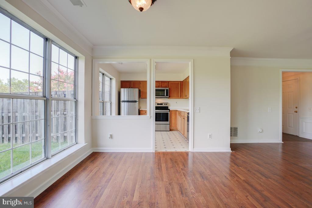 8068 STONEWALL BRIGADE COURT 101