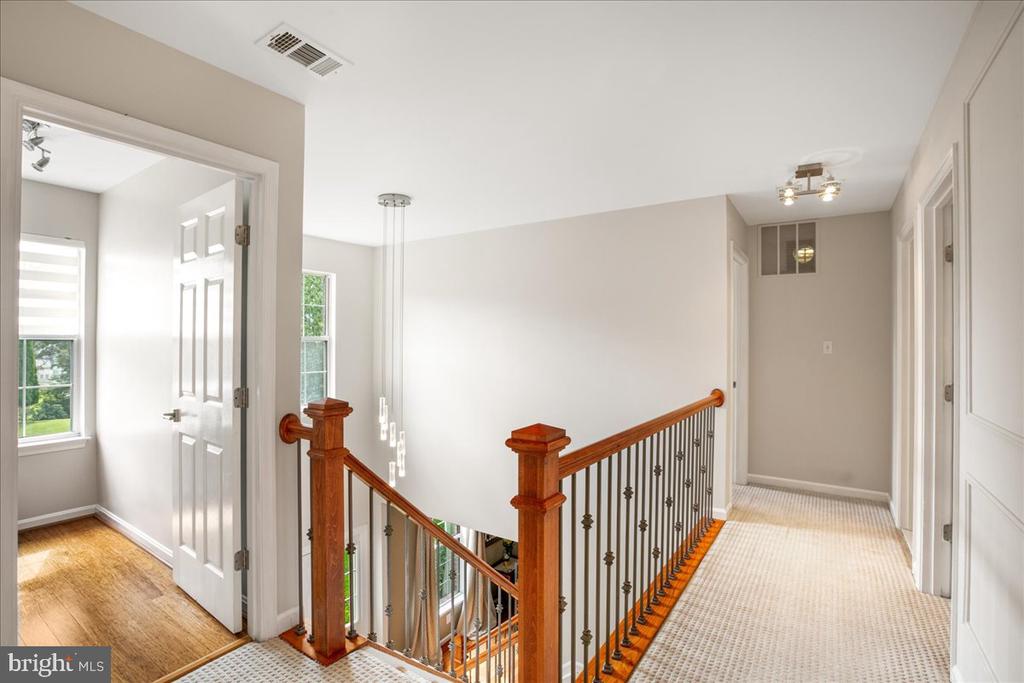 8735 DIAMOND HILL DRIVE