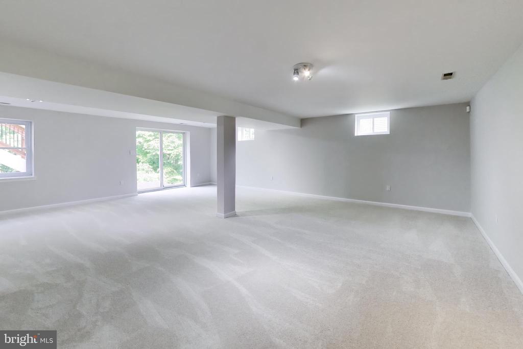11815 TROIKA COURT