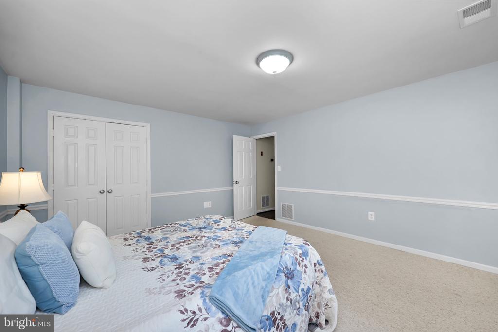 10705 PARKGATE DRIVE