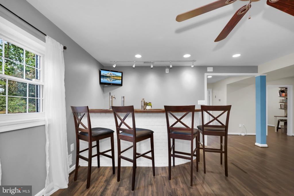 10705 PARKGATE DRIVE