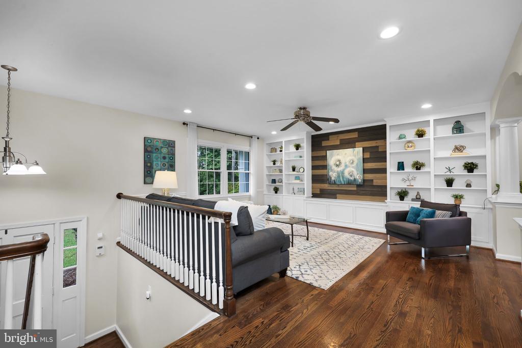 10705 PARKGATE DRIVE