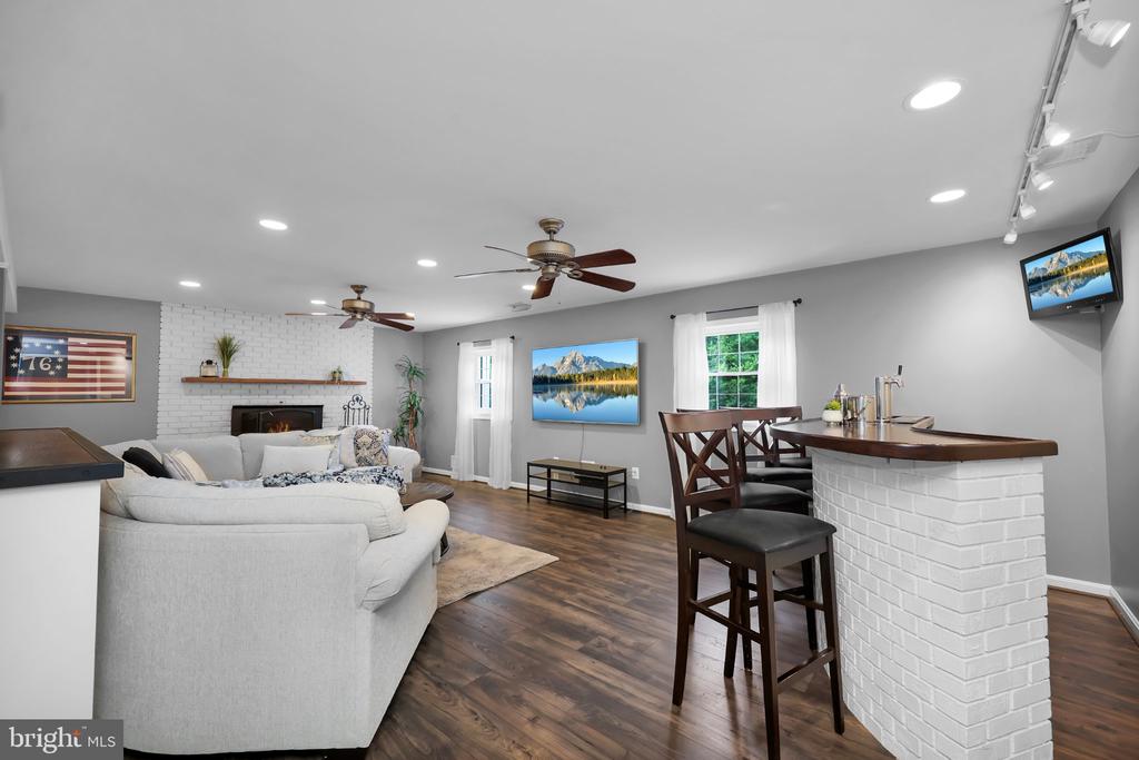 10705 PARKGATE DRIVE