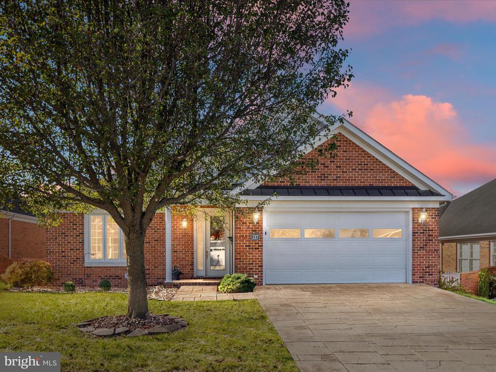 217 STONY POINTE WAY