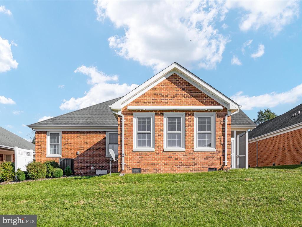 217 STONY POINTE WAY