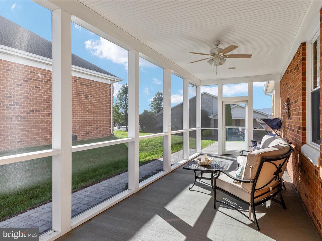217 STONY POINTE WAY