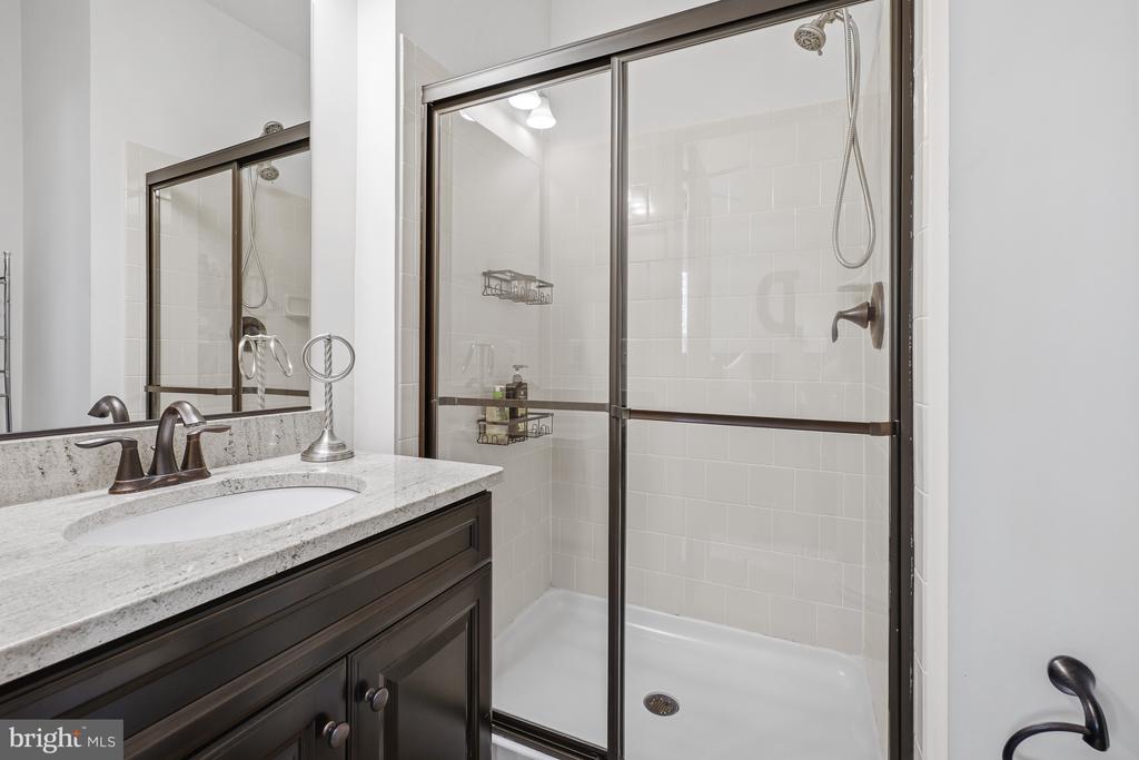 8524 LAROQUE RUN DRIVE