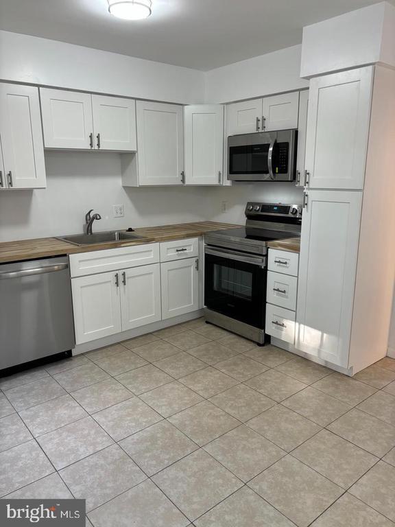 5108 BROOKE VALLEY COURT