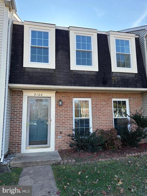 5108 BROOKE VALLEY COURT
