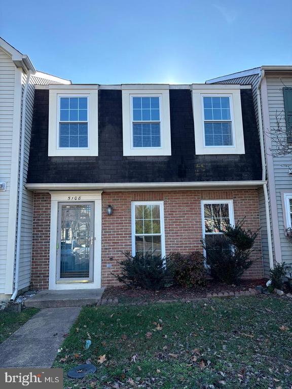 5108 BROOKE VALLEY COURT