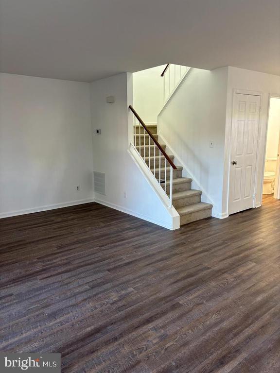 5108 BROOKE VALLEY COURT