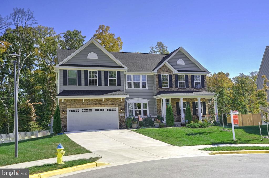 103 ELMSLEY LANE