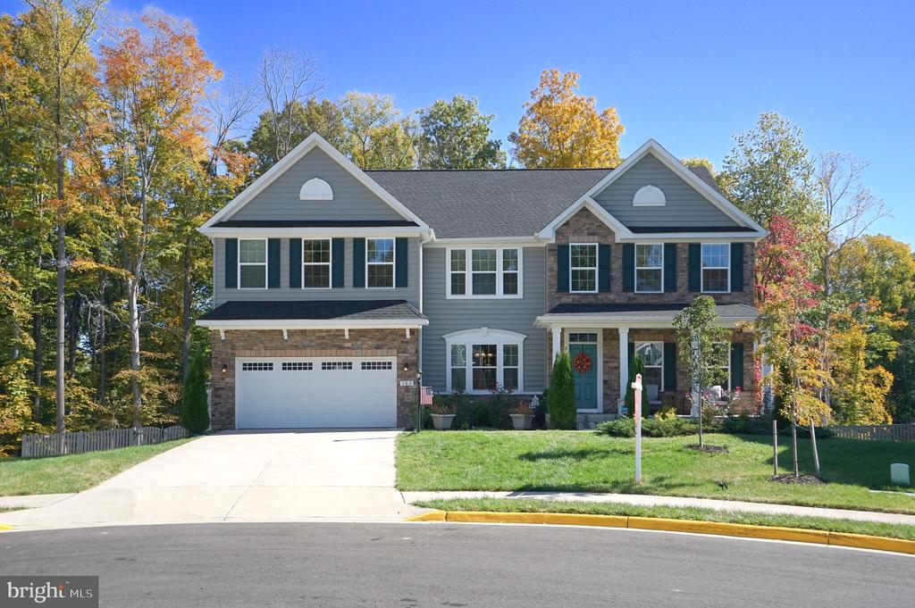 103 ELMSLEY LANE