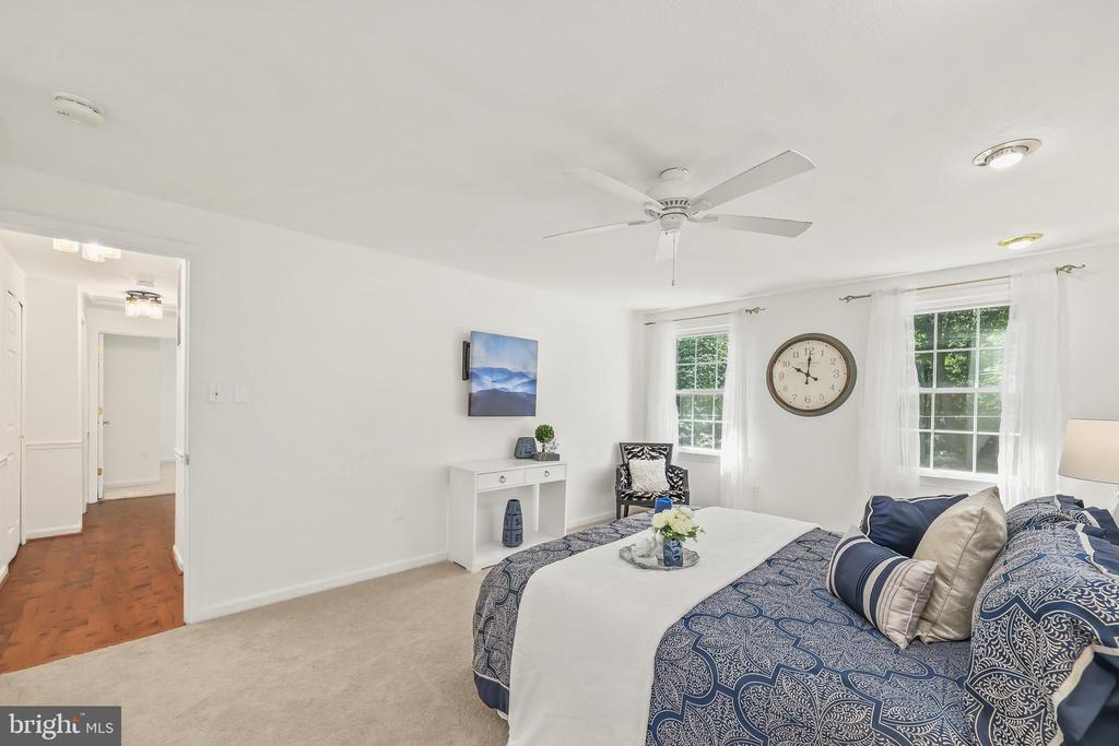 1012 ISABELLA DRIVE