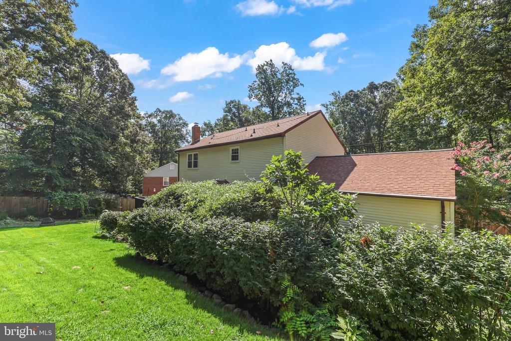 1012 ISABELLA DRIVE