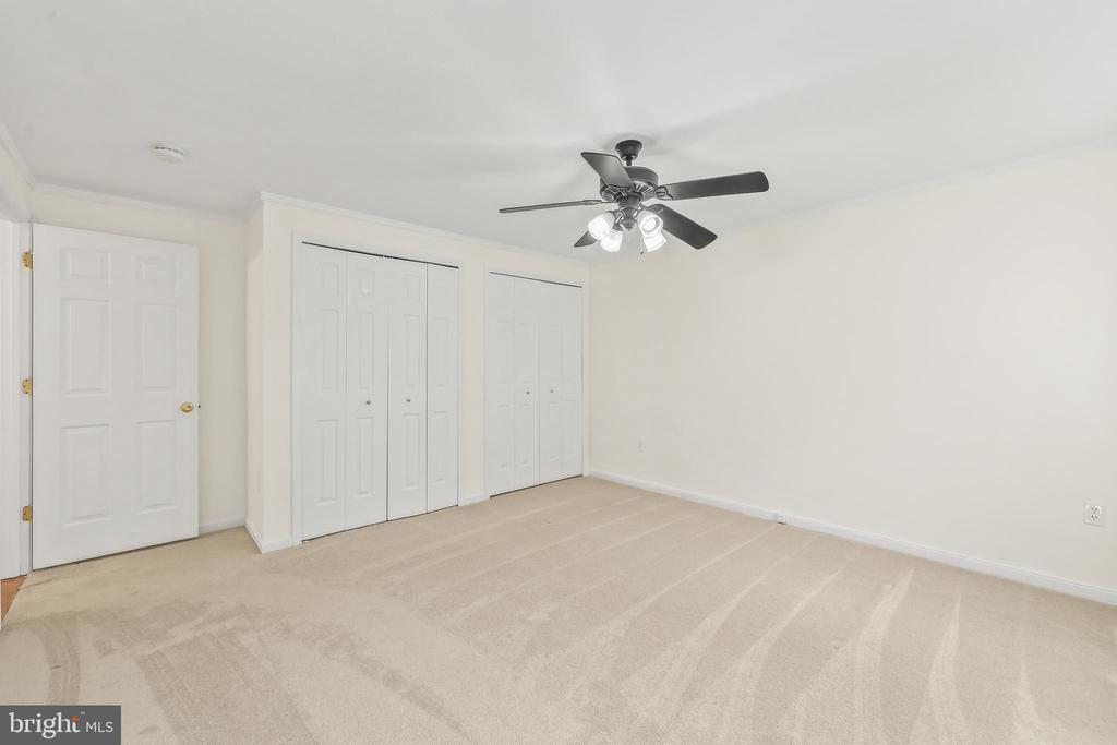 1012 ISABELLA DRIVE