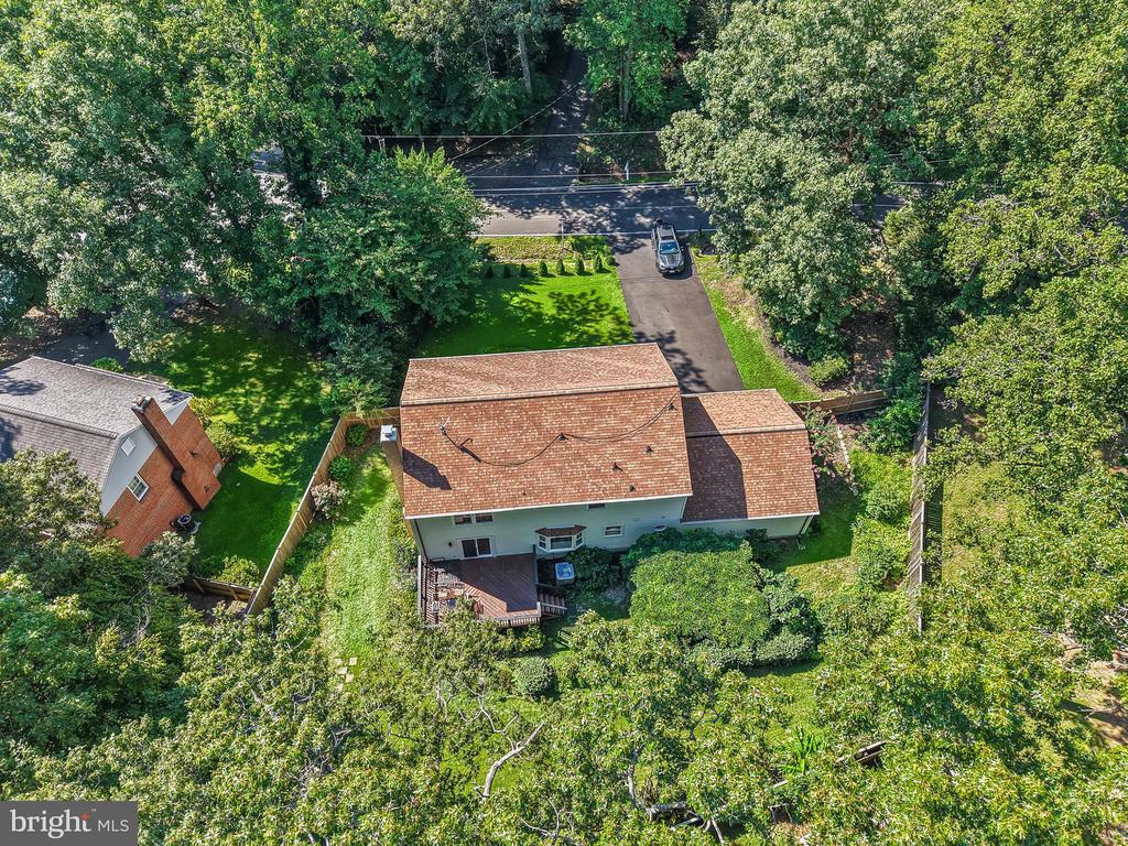 1012 ISABELLA DRIVE