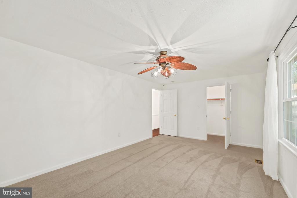 1012 ISABELLA DRIVE