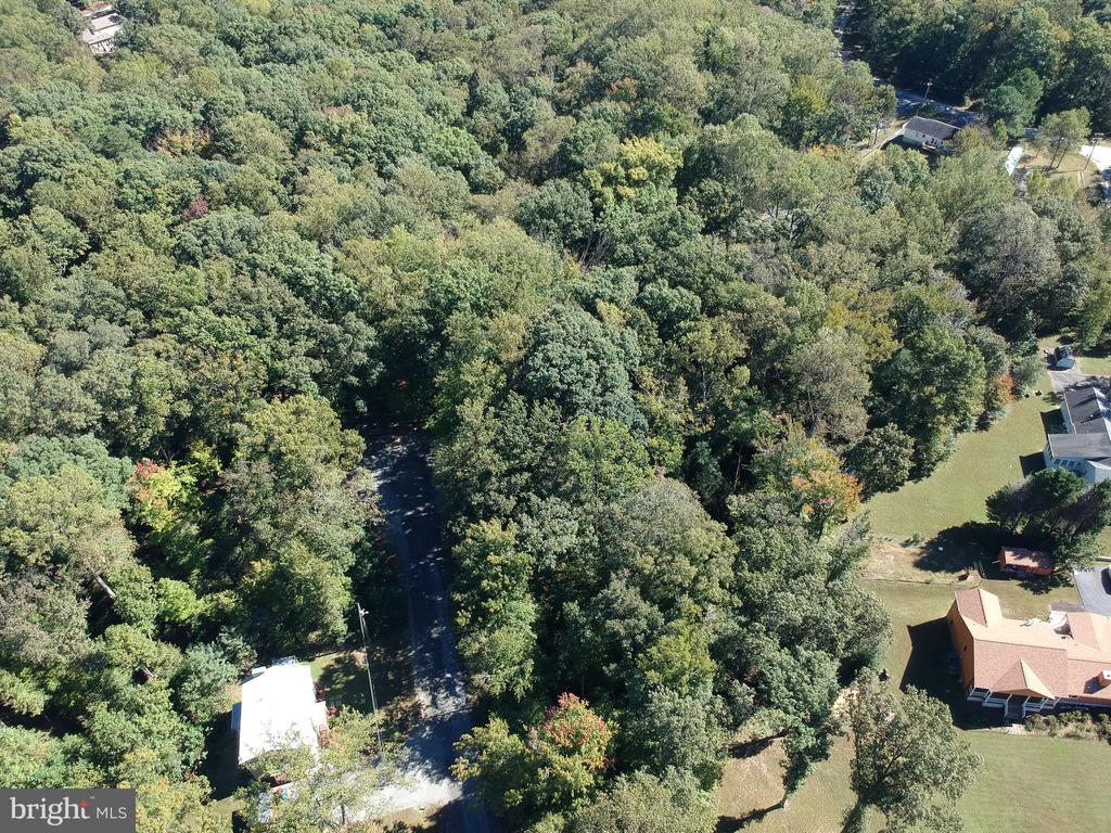 Lot 83 - COMMONS COURT