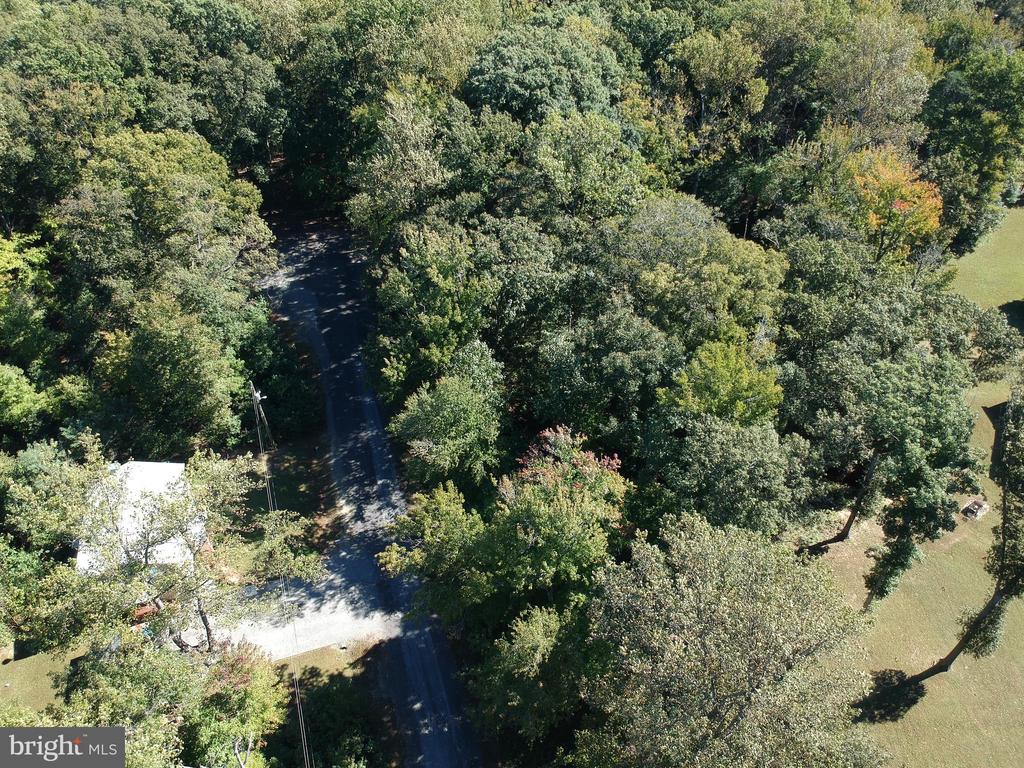 Lot 83 - COMMONS COURT