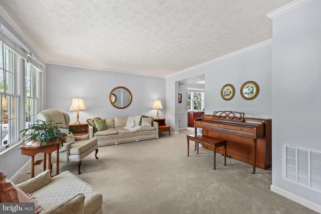 1605 FORT BRADDOCK COURT