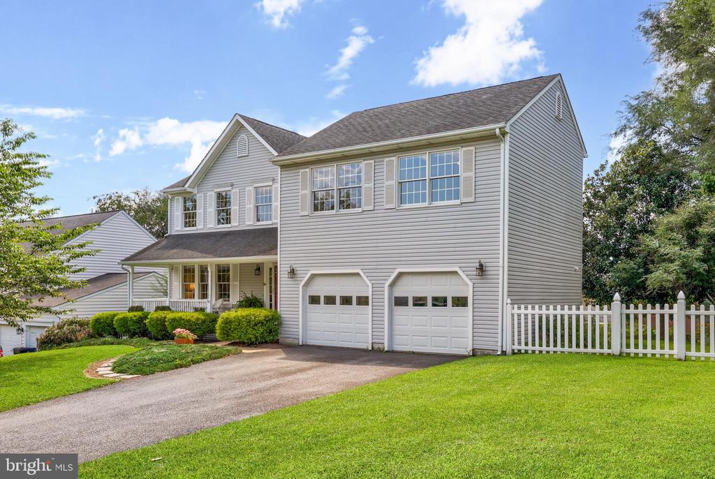 1605 FORT BRADDOCK COURT