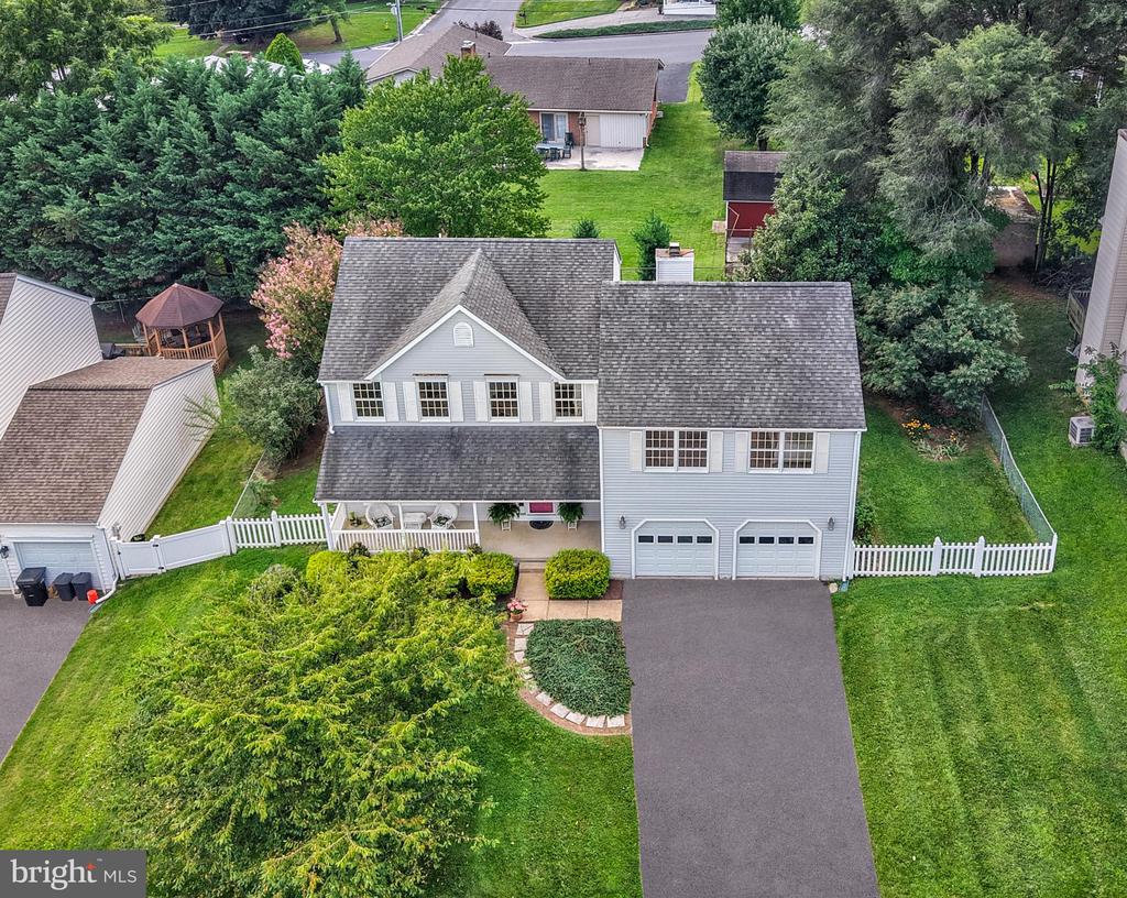 1605 FORT BRADDOCK COURT